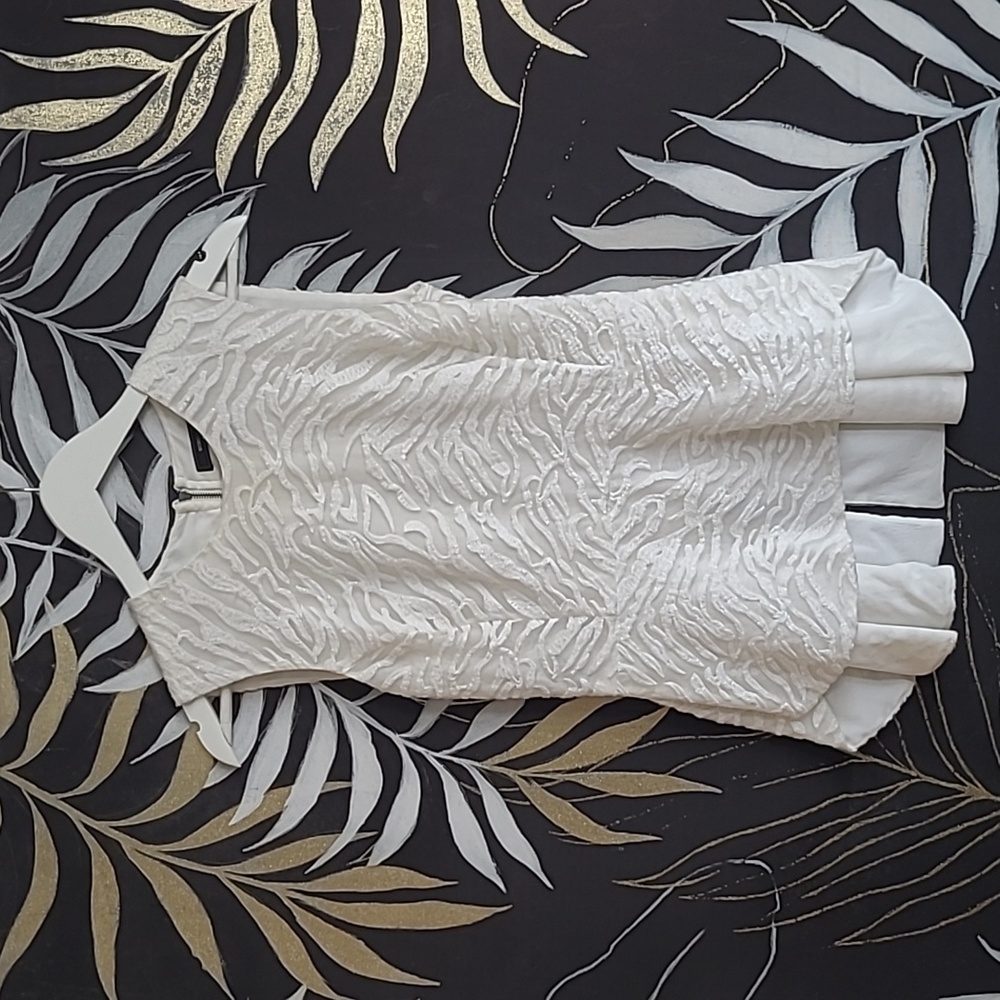 BCBG Women's Cream Printed Top